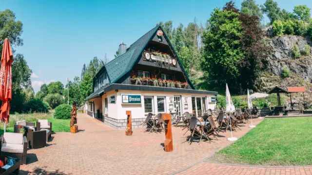 Pension Am Felsen in Königshütte